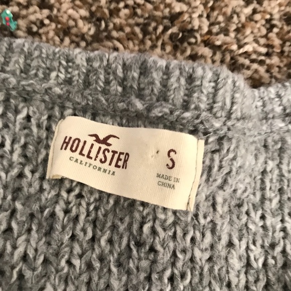 Hollister sweater - Picture 2 of 2